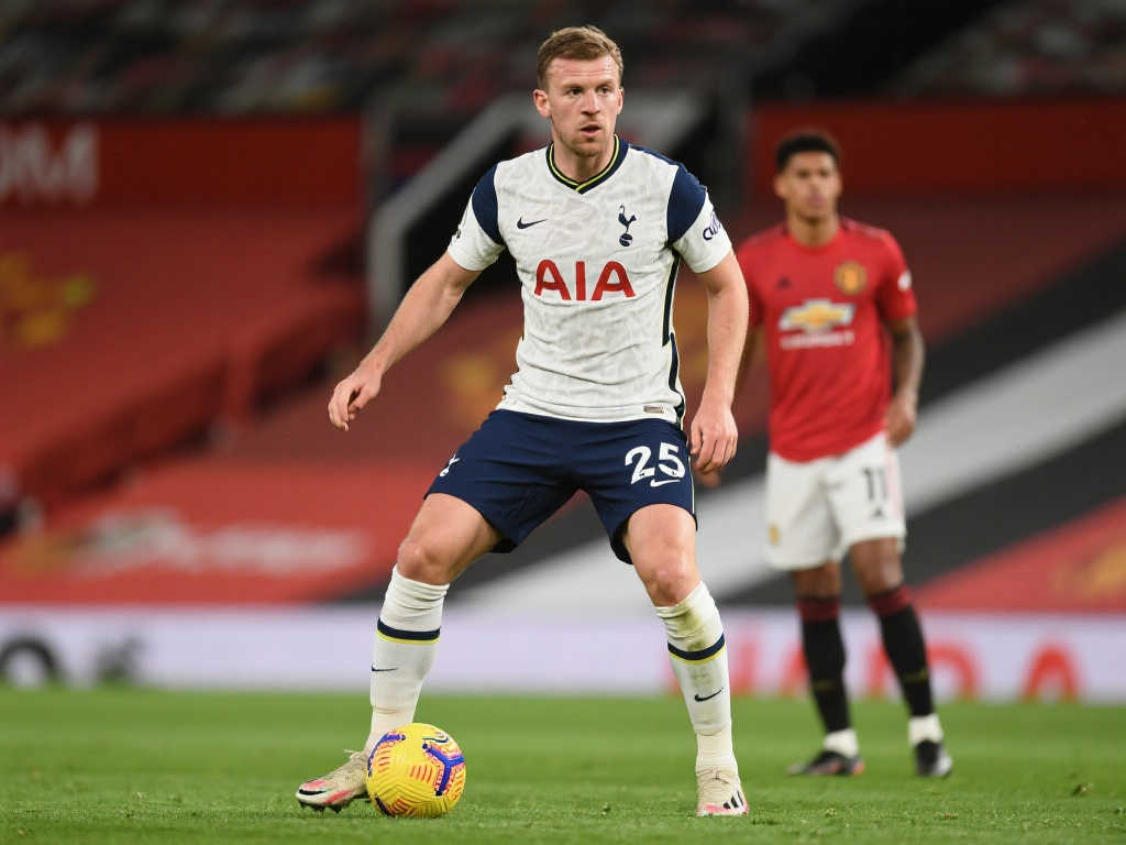 天空:曼联与霍伊别尔展开初步谈判,夏窗或无重大引援 天空:曼联与霍伊别尔展开初步谈判,夏窗或无重大引援